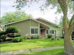 1601 E Celebrity Cir, Hanover Park, IL 60133