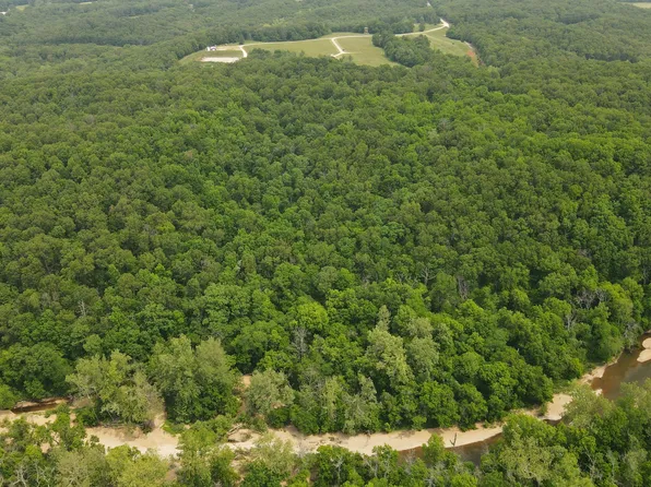 000 Sumac Lane, Marshfield, MO 65706