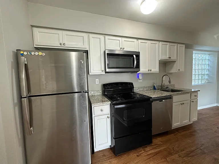 204 Cherry St #A55 — Photo 3