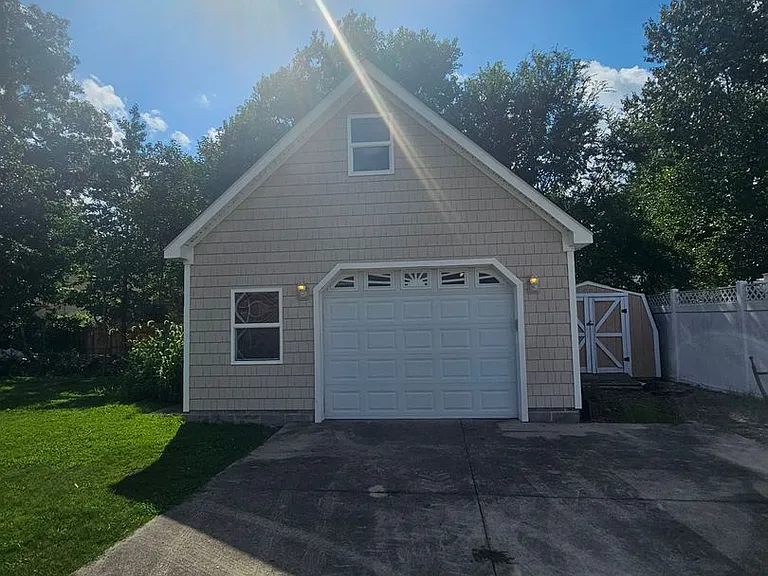 1068 Sharon Dr — Photo 30
