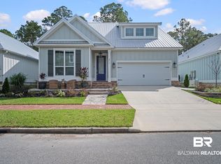 2711 Chastain St, Gulf Shores, AL 36542