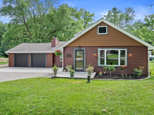 W378S5089 West Pretty Lake ROAD, Dousman, WI 53118