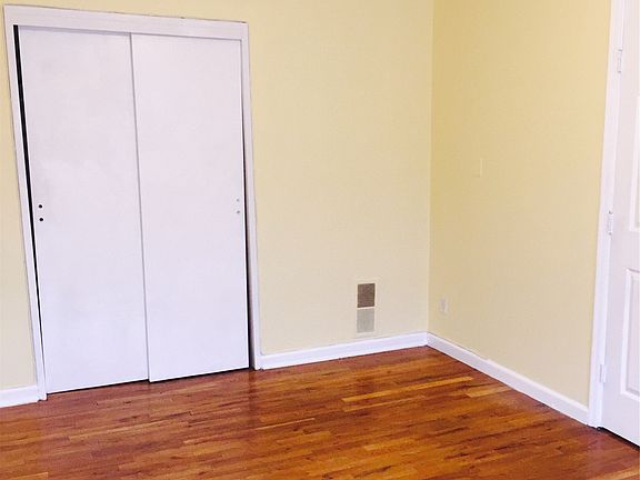 5th image of 1505 Research Ave #2