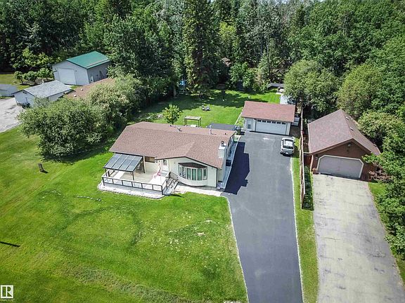 3rd image of 4828 48th St