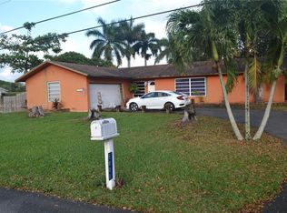 5800 SW 164th Ter, Southwest Ranches, FL 33331
