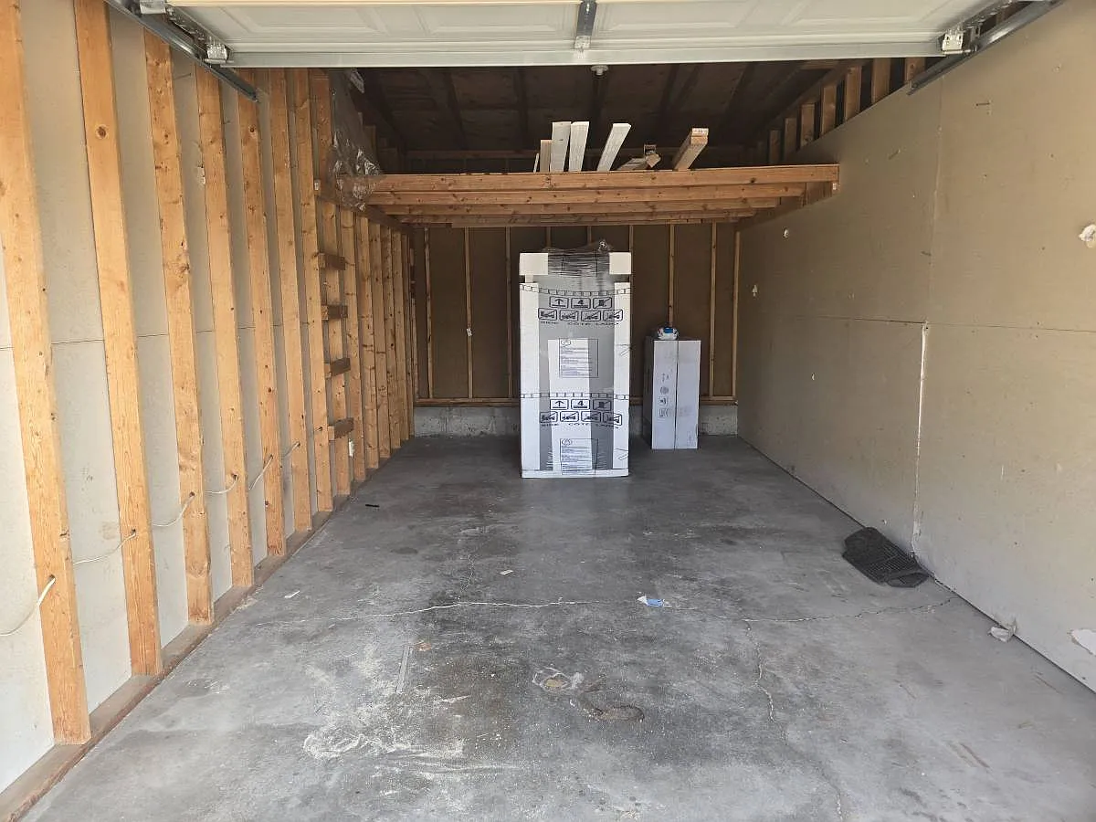 2 bed, 850 sqft, $1,875 — Photo 4