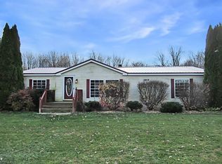 11359 Ridge Rd, Girard, PA 16417