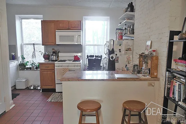 Rented by Ideal Properties Group | media 29