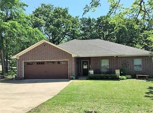 238 Cayuga Trl, Lake Kiowa, TX 76240
