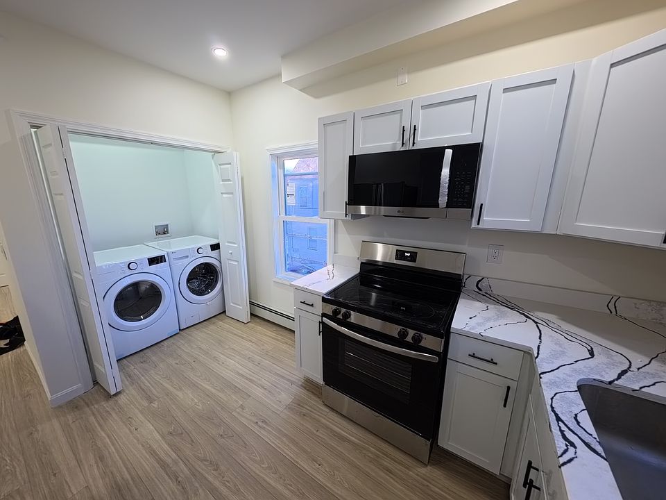 1st image of 11 Adams St Floor 2