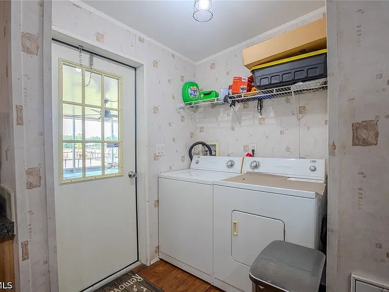 1205 Inverness Ave — Photo 18