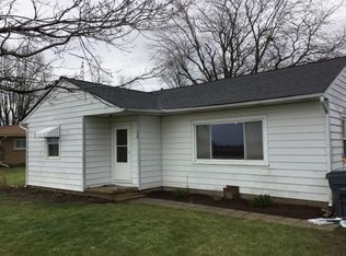 708 N Main St, Farmland, IN 47340