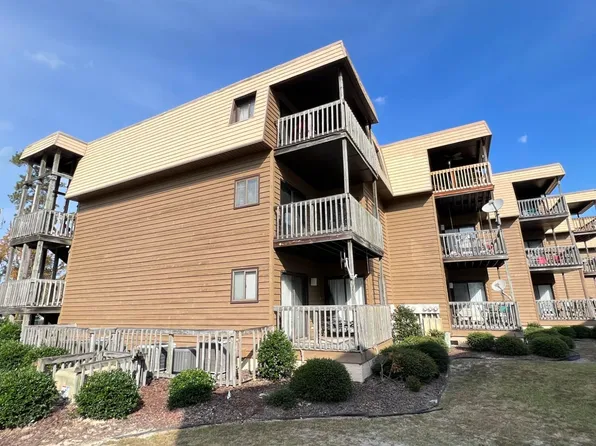 209 Lake Place Condo Drive, White Lake, NC 28337