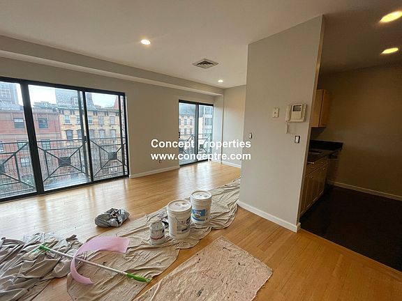 2nd image of 1659 Washington St #502