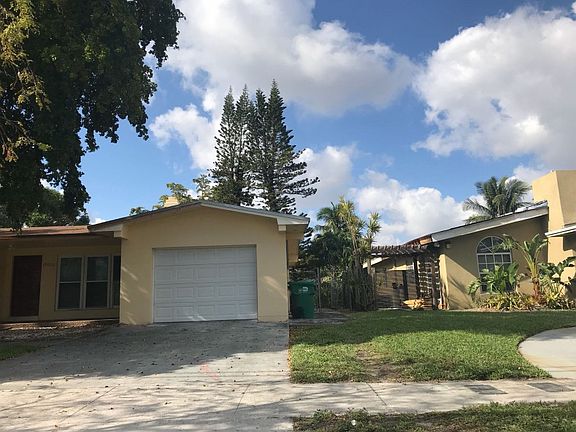 4th image of 19600 NE 26th Ave