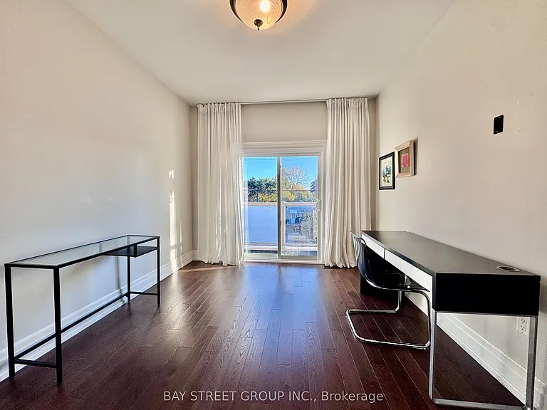 1033 Shaw Dr — Photo 27