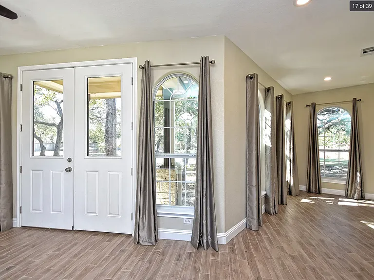 140 Oak Plaza Dr — Photo 15