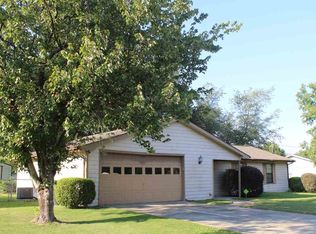 423 Fieldstone Rd, Warner Robins, GA 31093