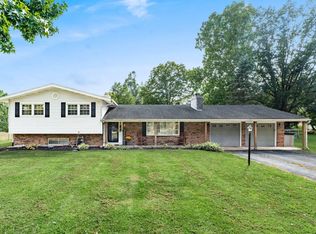 2179 Sunnyhill Dr NE, Lancaster, OH 43130