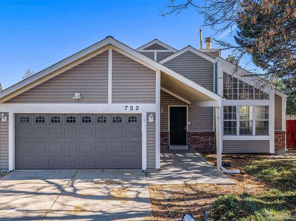 752 S Granby Circle, Aurora, CO 80012