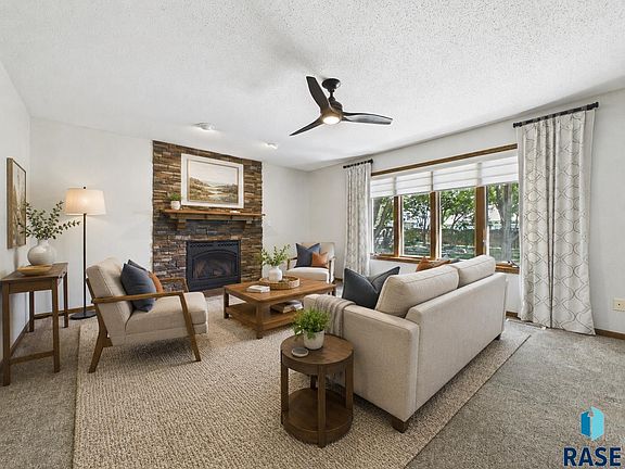 3rd image of 5008 S Lewis Ave