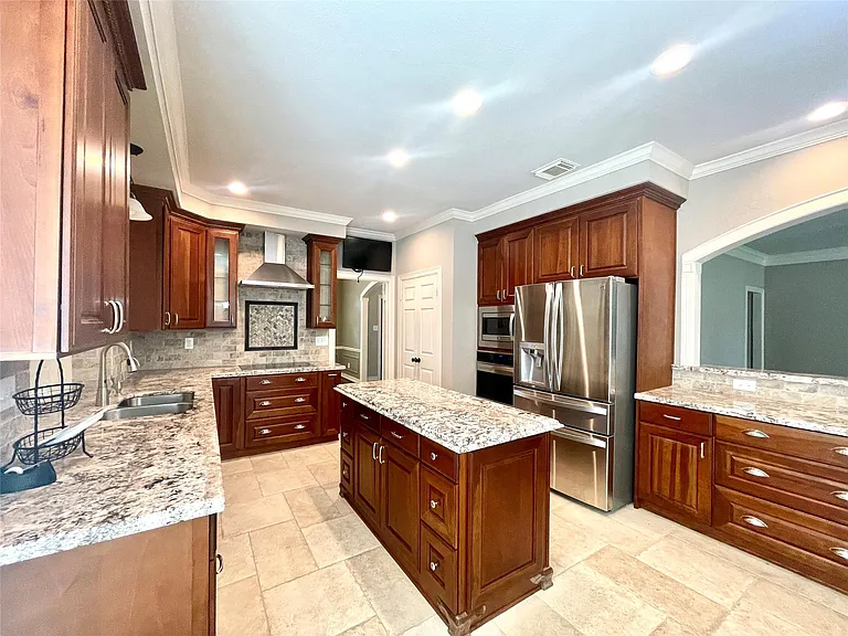 23203 Fall Wind Ct — Photo 17