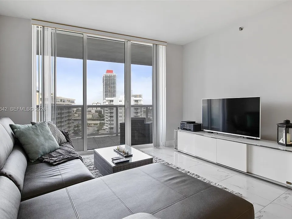 1800 S Ocean Dr #909