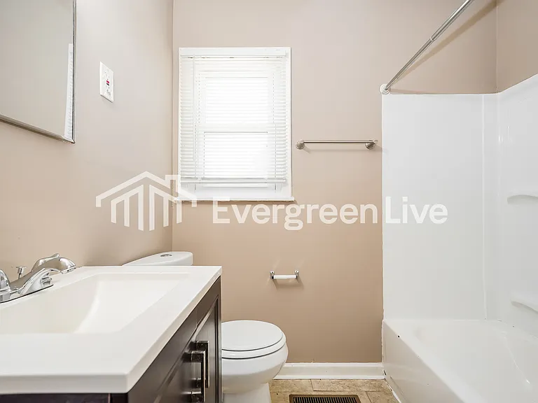 1634 Huxley Dr — Photo 10