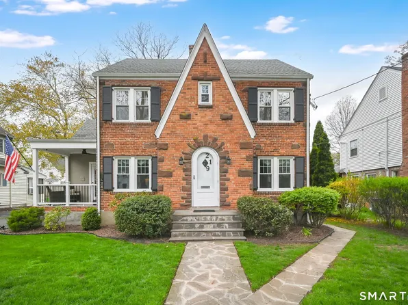 219 Auburn Road, West Hartford, CT 06119