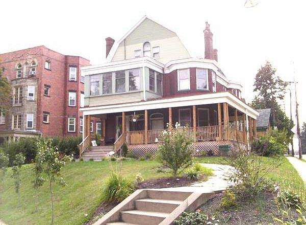 1st image of 143 Lincoln Ave