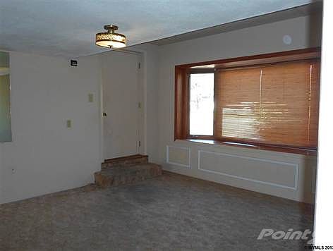 4th image of 2742 E B St