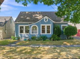115 NW 9th St, McMinnville, OR 97128