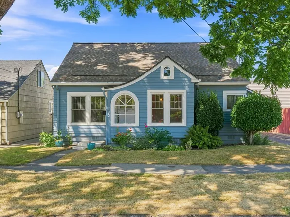 115 NW 9th St, McMinnville, OR 97128