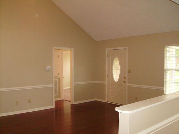 4th image of 141 Paloma Dr