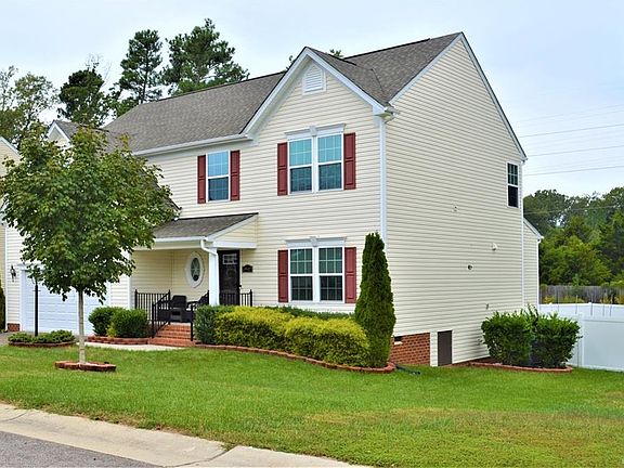 2nd image of 1907 Camerons Landing Ln