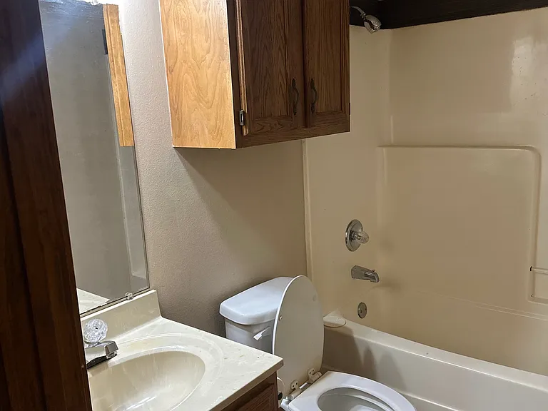 2022 Virginia Dr #2022 — Photo 6