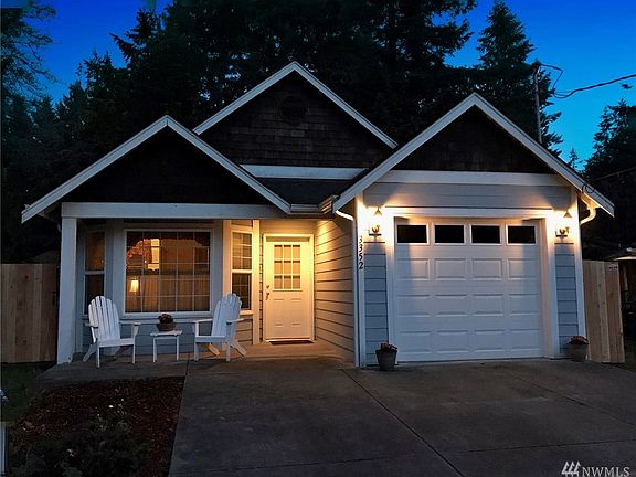 2nd image of 3352 SE Cedar Ct