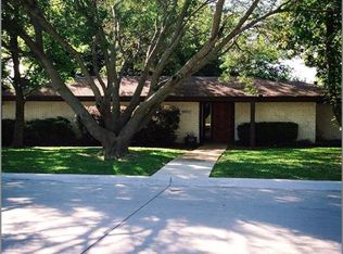 6913 Chickering Rd, Fort Worth, TX 76116