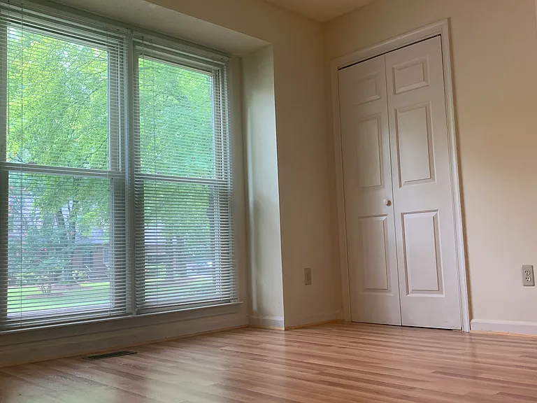 2412 Quaker Landing Rd — Photo 7