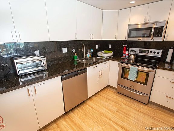 5th image of 19370 Collins Ave APT 801