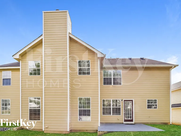 5719 Graywind Trl — Photo 15