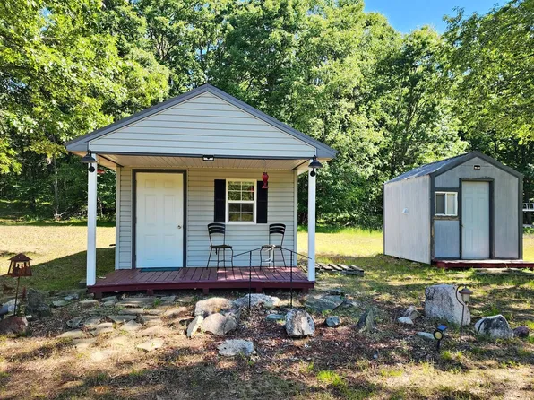 110 Avenue Rd, Mecosta, MI 49332