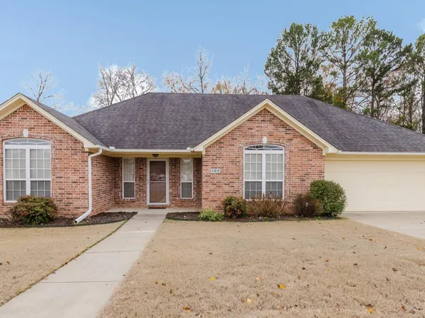 105 Monticello Dr W, Bryant, AR 72022