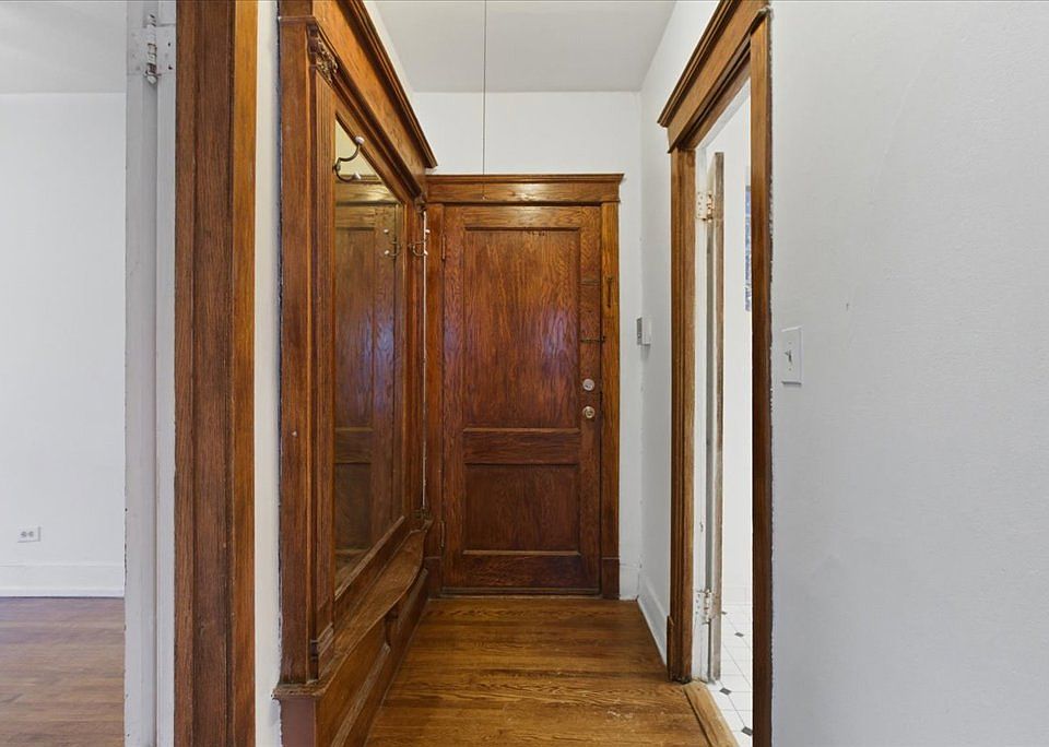 1st image of 4000 N Southport Ave #0