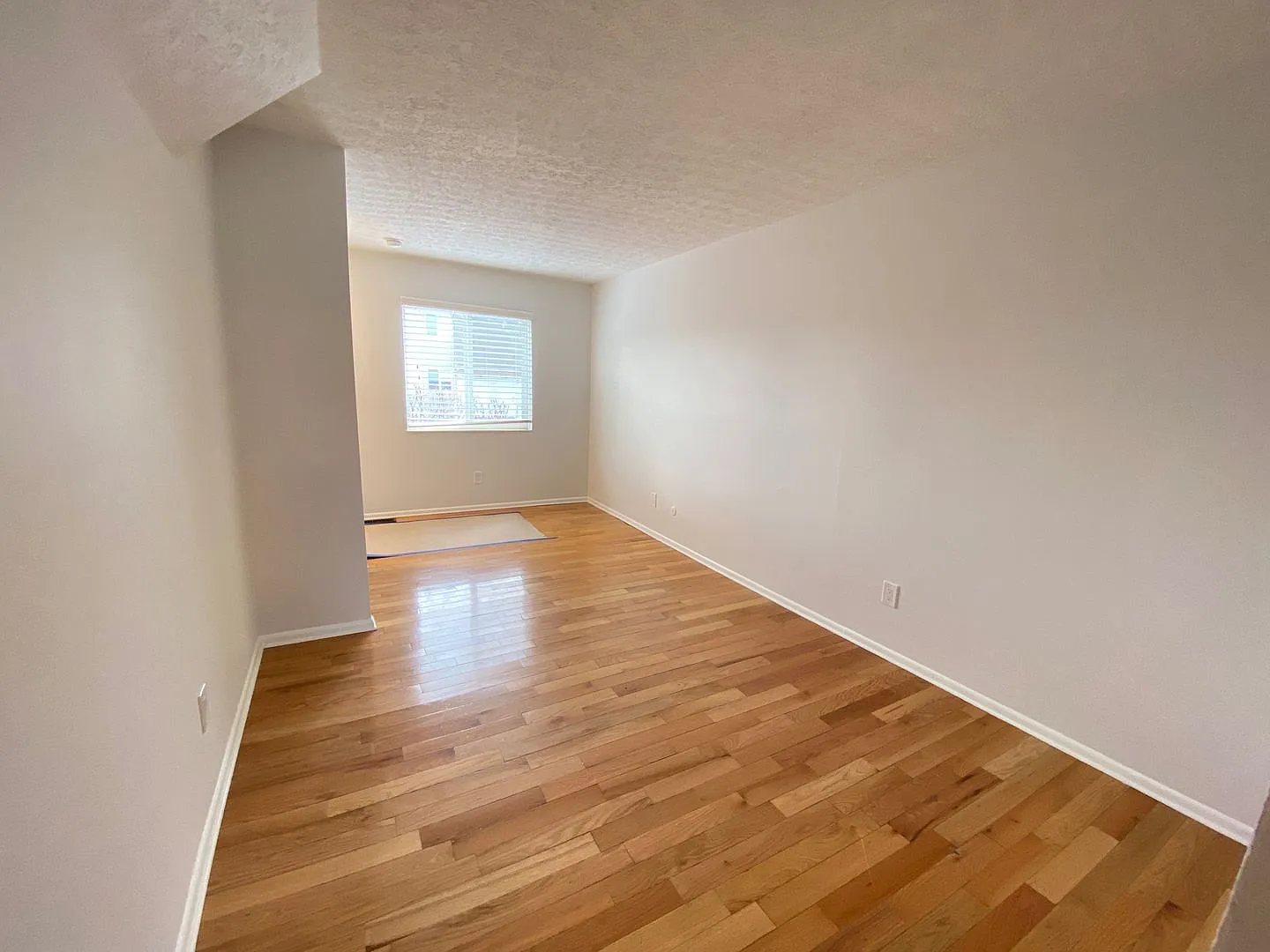 E 14th Ave 107-121 NCRII — Photo 3