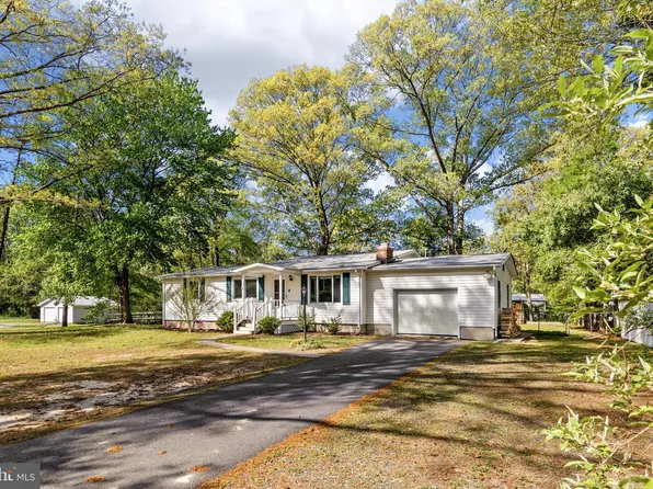 8334 Indiantown Rd, King George, VA 22485