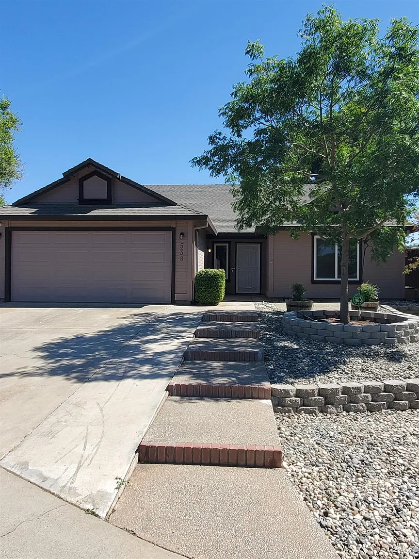 538 Silver Sky Ct photo 1