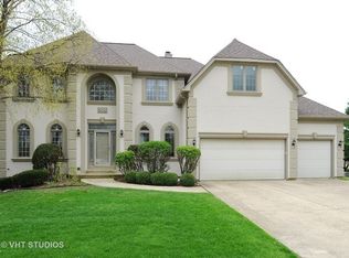 904 Gateshead Dr, Naperville, IL 60565