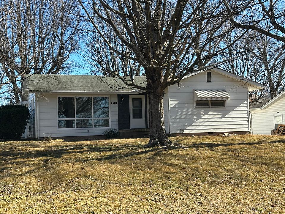 1st image of 1301 Benton Avenue