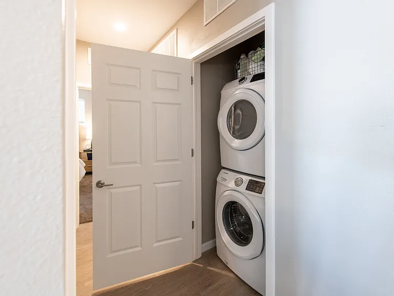 Gateway Place | Greeley, CO Apartments